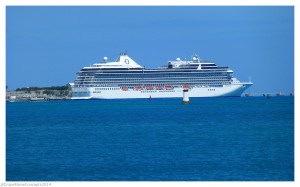 Oceania Riviera in Bermuda