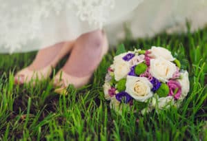 Summer Wedding Dress Code Feature 600x410