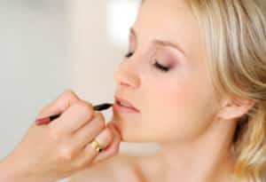 How to Get Flawless Makeup Feature