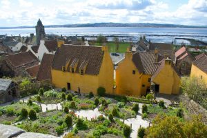 outlander series locations culross