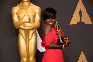 Viola Davis glamorous hairstyles