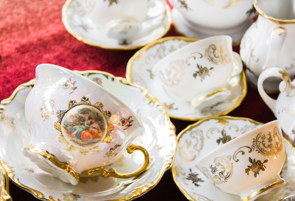 fancy tea cups
