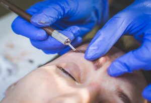 microblading thin eyebrows