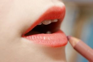 full lips