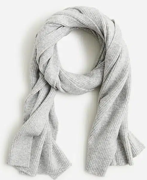 Ribbed scarf in supersoft yarn