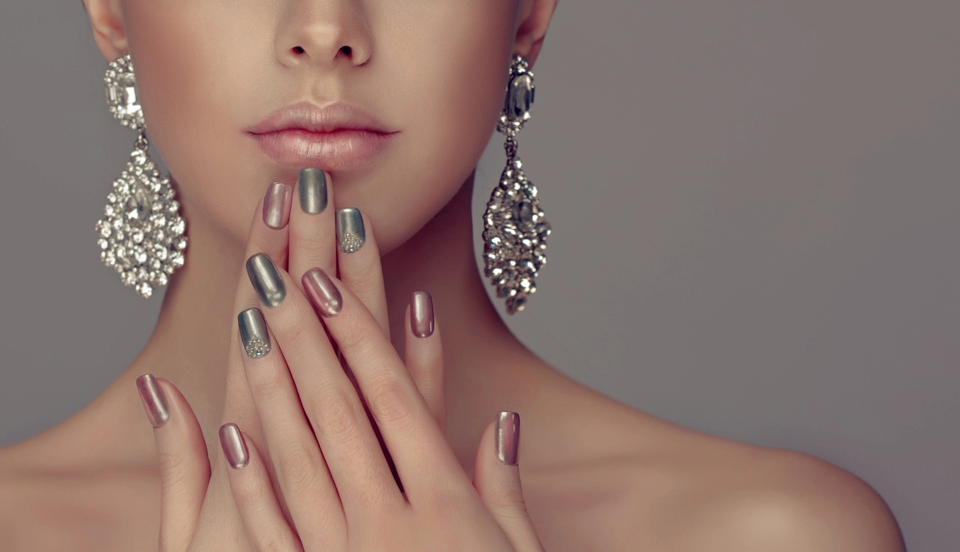Bling Jewelry Feature