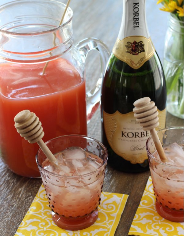 Korbel Grapefruit Fizz Cocktail