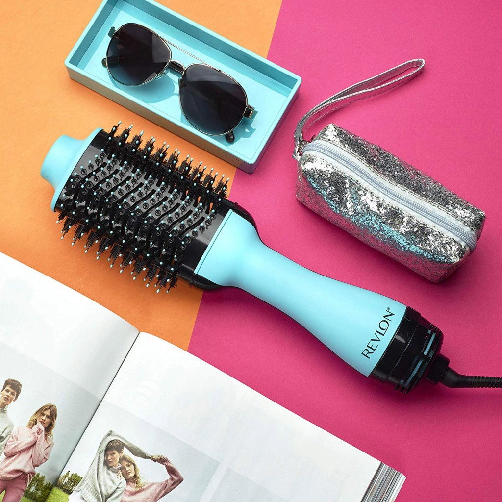 Revlon Hair Dryer Brush One-Step Volumizer in Turquoise 