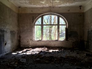Things to do in Berlin: take a walking tour of an abandoned hospital.