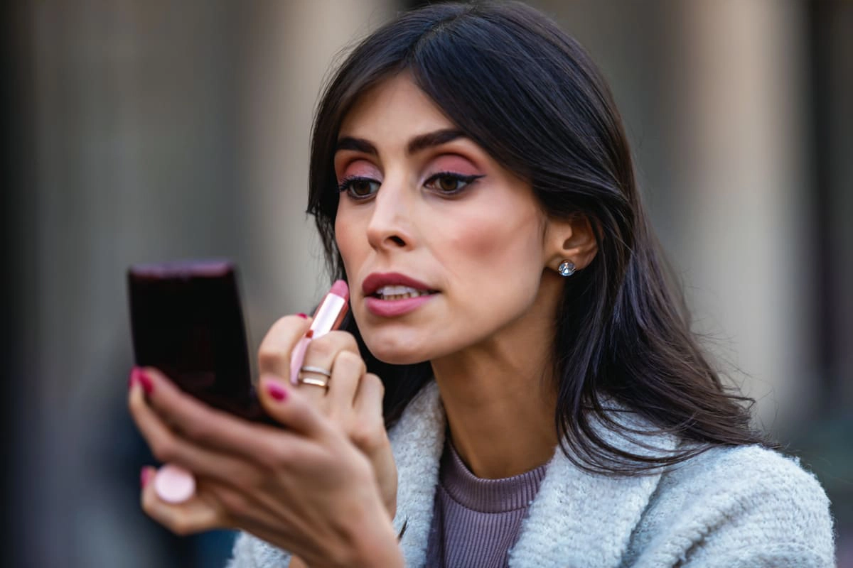 Longer lasting lipstick