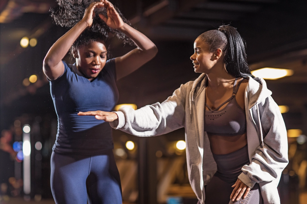 Start a fitness resolution, consider a personal trainer when working out 