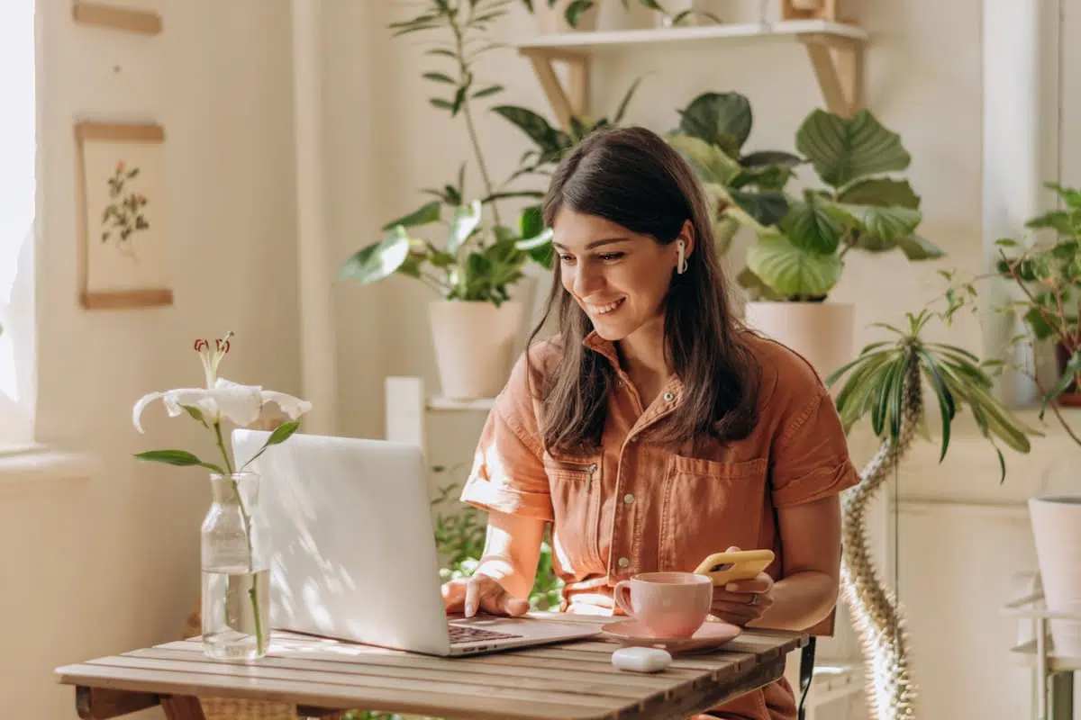 woman in her home office