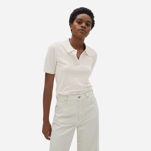 The Prime Woman's Guide to the White Summer Tee | PRIMEWoman.com