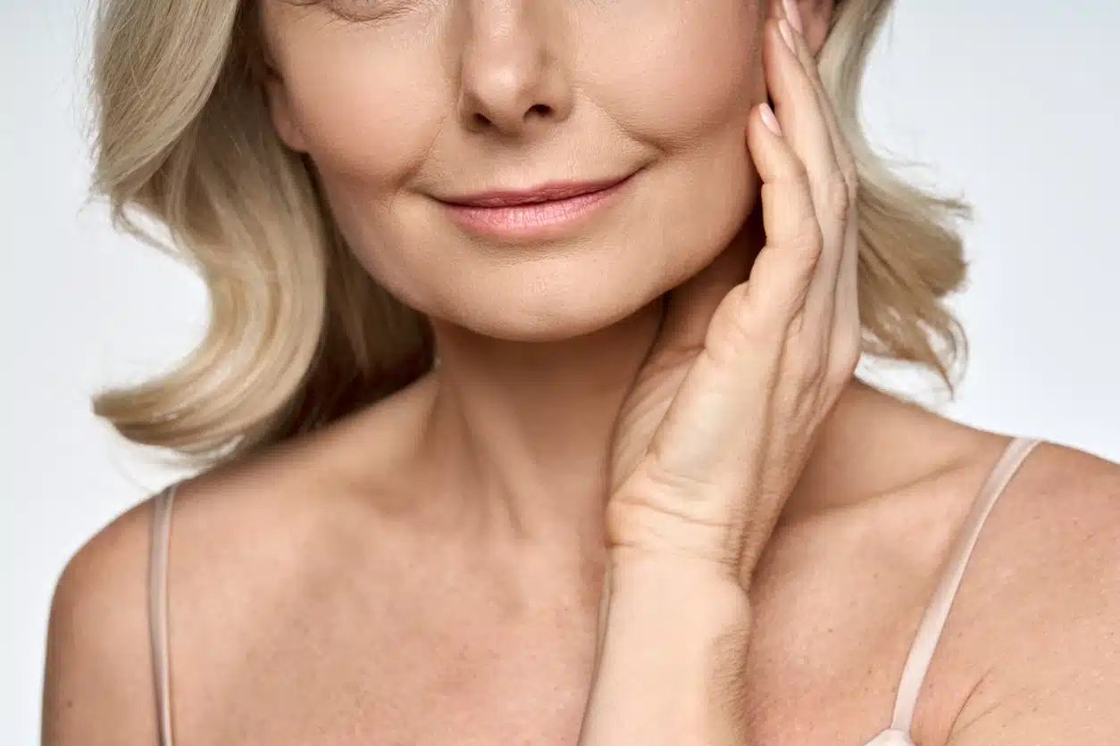 LOLA Collective: The Secret to the Best Decolletage