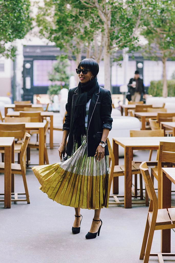 how to style a scarf