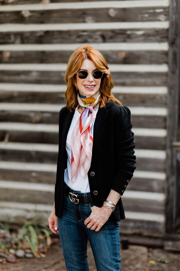 how to style a scarf