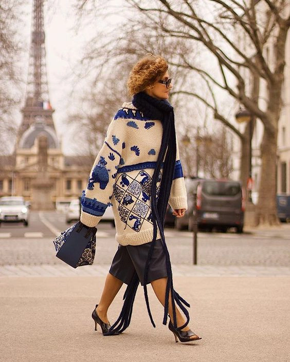 how to style a scarf