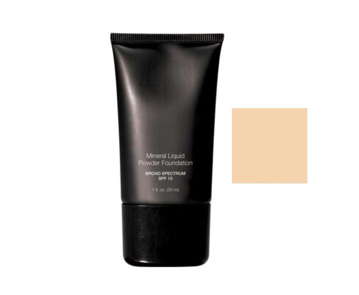 Mineral Liquid Powder Foundation Broad Spectrum SPF 15