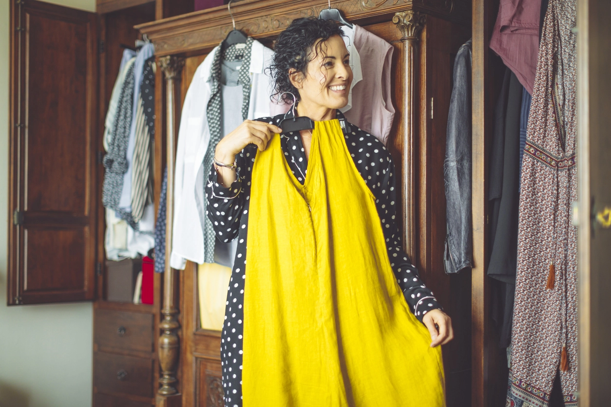 how to camouflage weight and look thinner