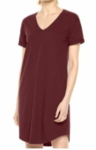 Daily Ritual Robe t-shirt décontractée en coton à manches roulées et encolure en V pour femmes