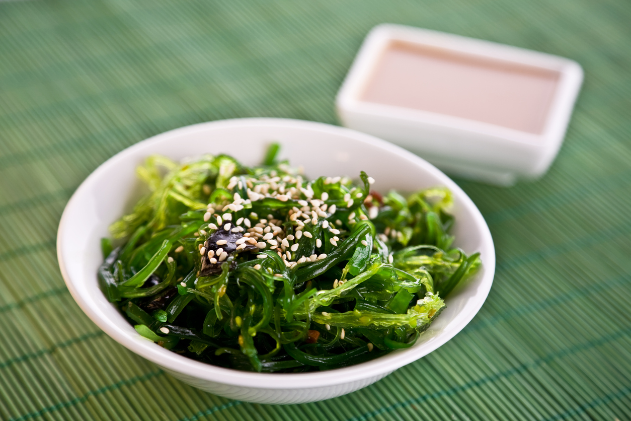 A bowl of Wakame seaweed salad is a cleansing food