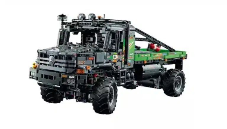Lego Technic 4x4 Mercedes-Benz Zetros Trial Truck