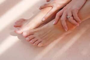 Swollen ankles and menopause