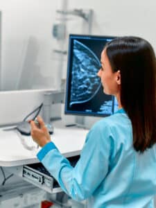 cropped-woman-getting-a-mammogram.jpg