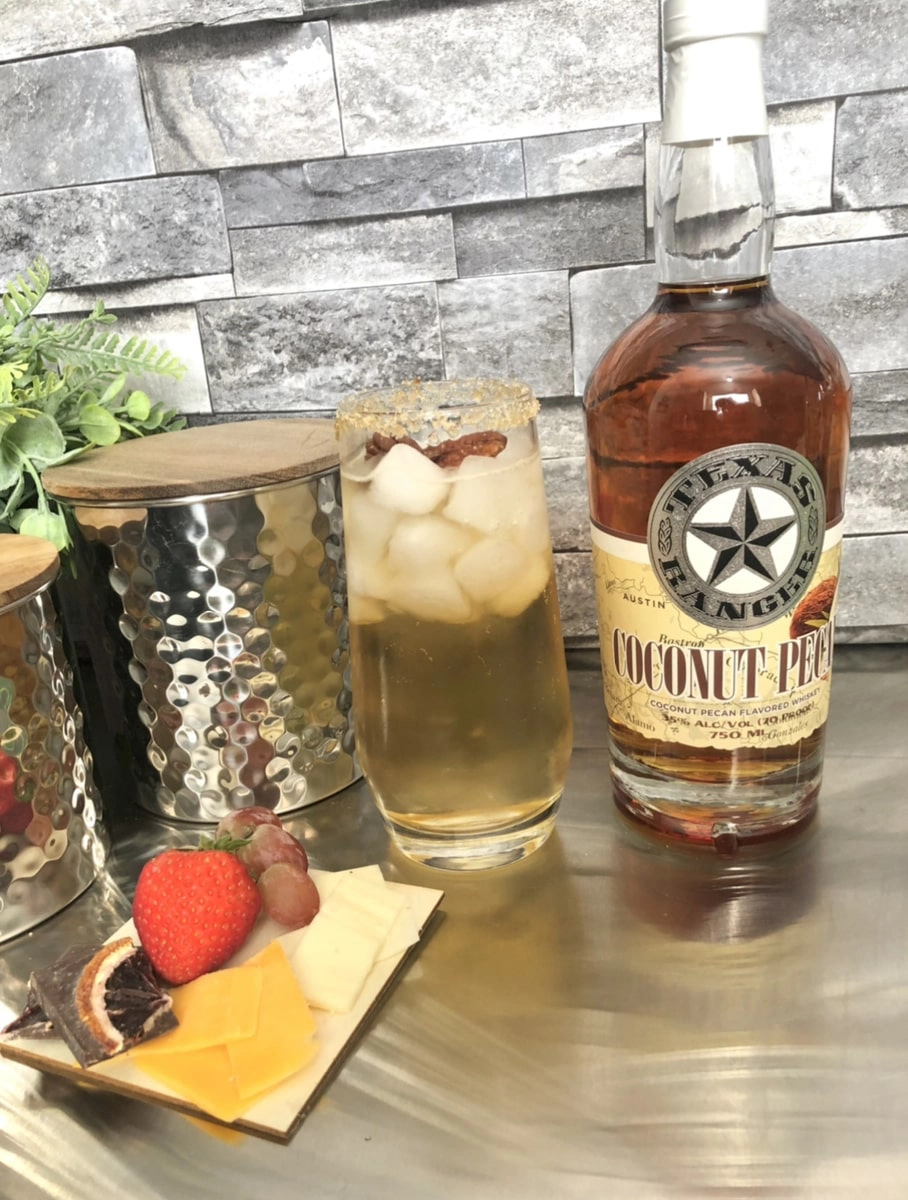 Cocktail Coconut Pecan Delight