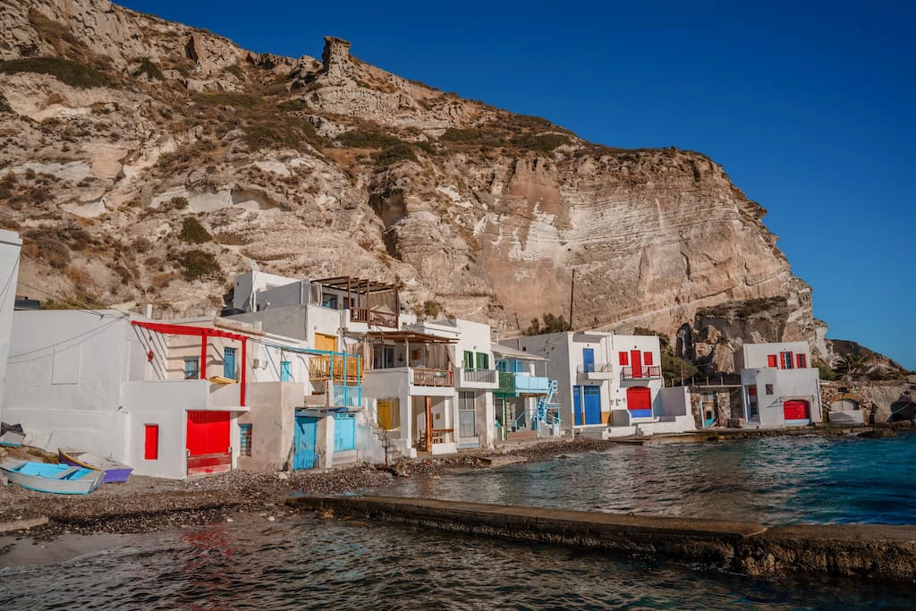 Klima, MIlos - Raw Mal Roams