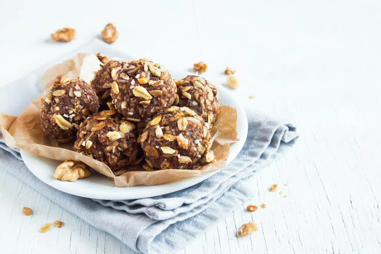 Chocolate oat bites