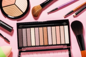 Eye shadow palettes