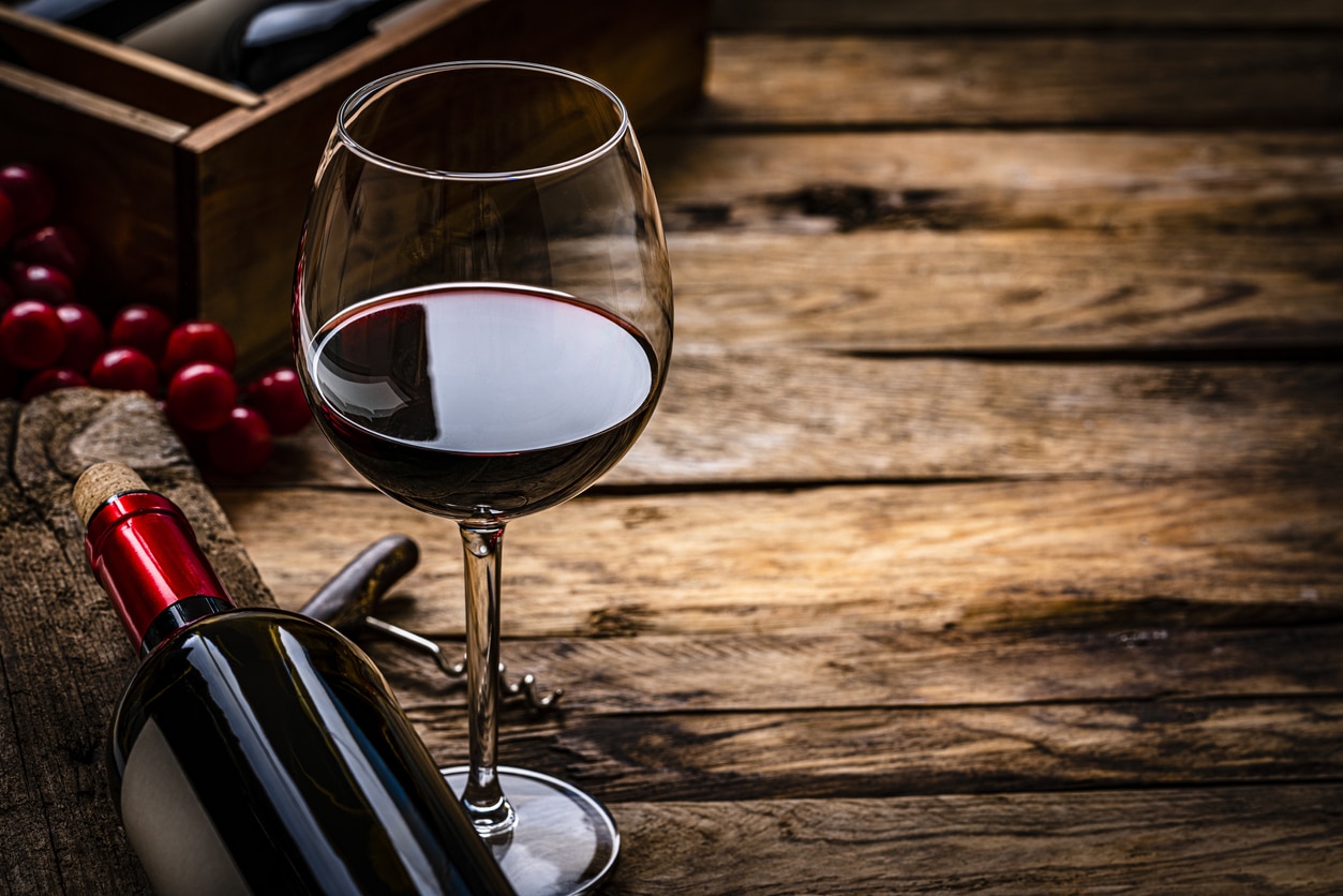 Red wine is an estrogen-rich food for menopause