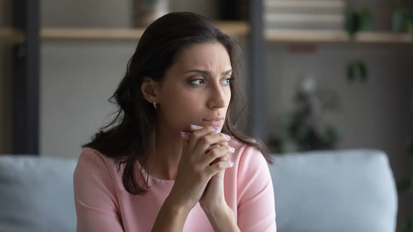 Dating an narcissist can cause you to become an insecure or unhappy woman