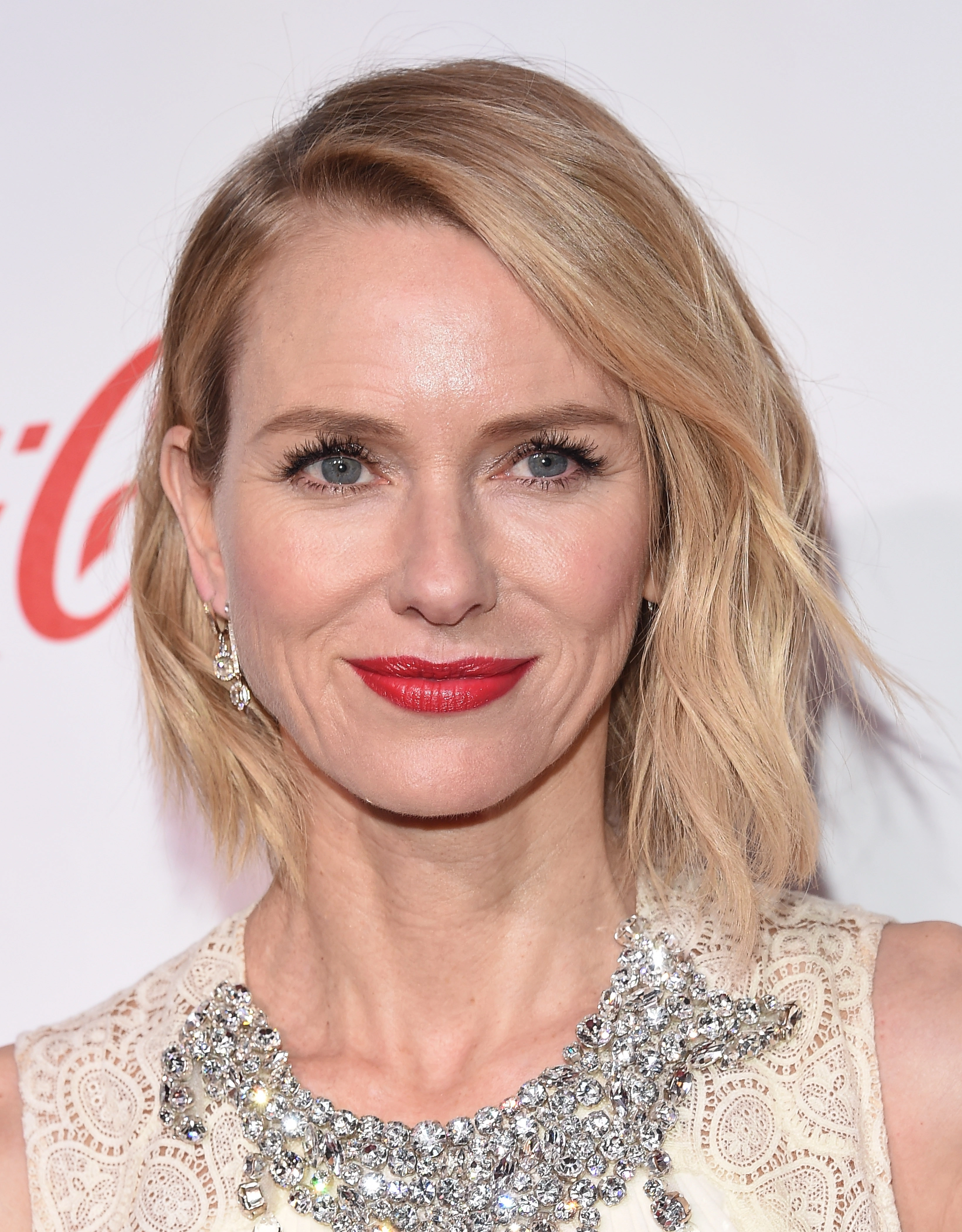 Naomi Watts Wavy Lob