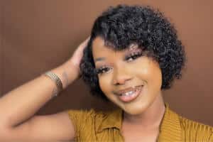 Trendy Short Cut Curly Minimalist Undetectable Lace Wig