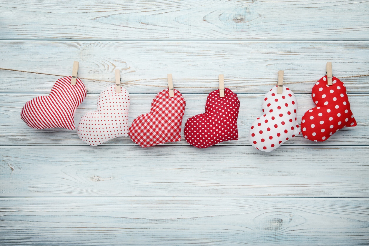 DIY Valentine's Day crafts and cocktail