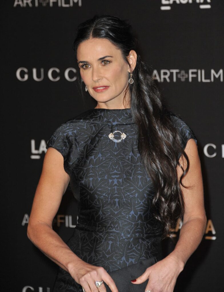 Demi Moore Long hair