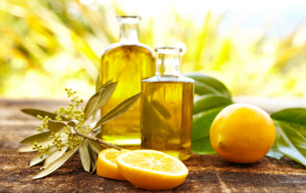Discover the health benefits of olive oil and lemon juice