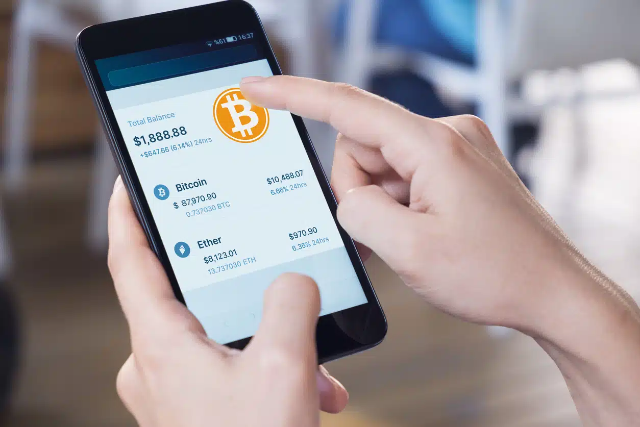 Making a bitcoin transaction on a phone