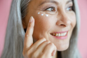 Amazing Anti-Aging Eye Creams To Hydrate and Plump Skin