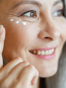 Amazing Anti-Aging Eye Creams To Hydrate and Plump Skin