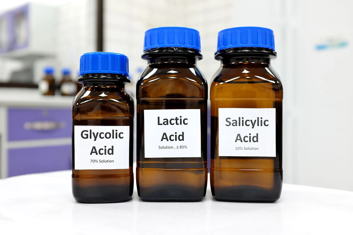 Acids in chemical peels