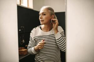 Clip-on earrings feature