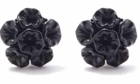 Flower resin clip earrings