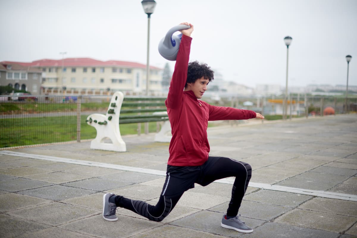 Kettlebell lunge