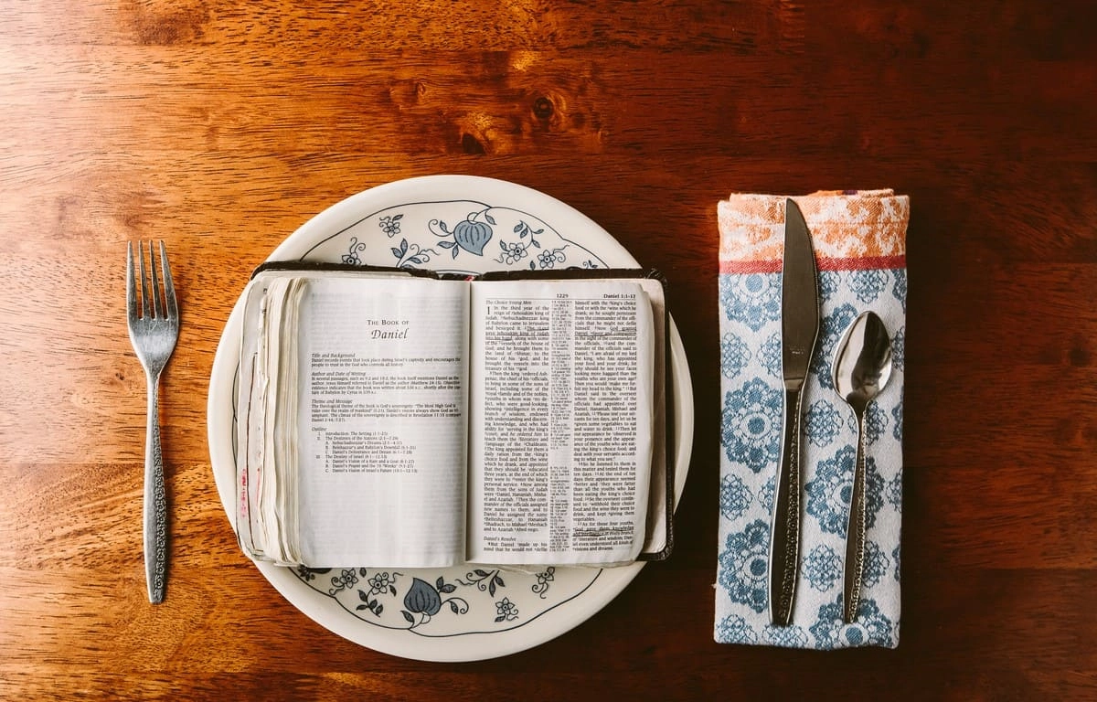 Daniel Diet Feature