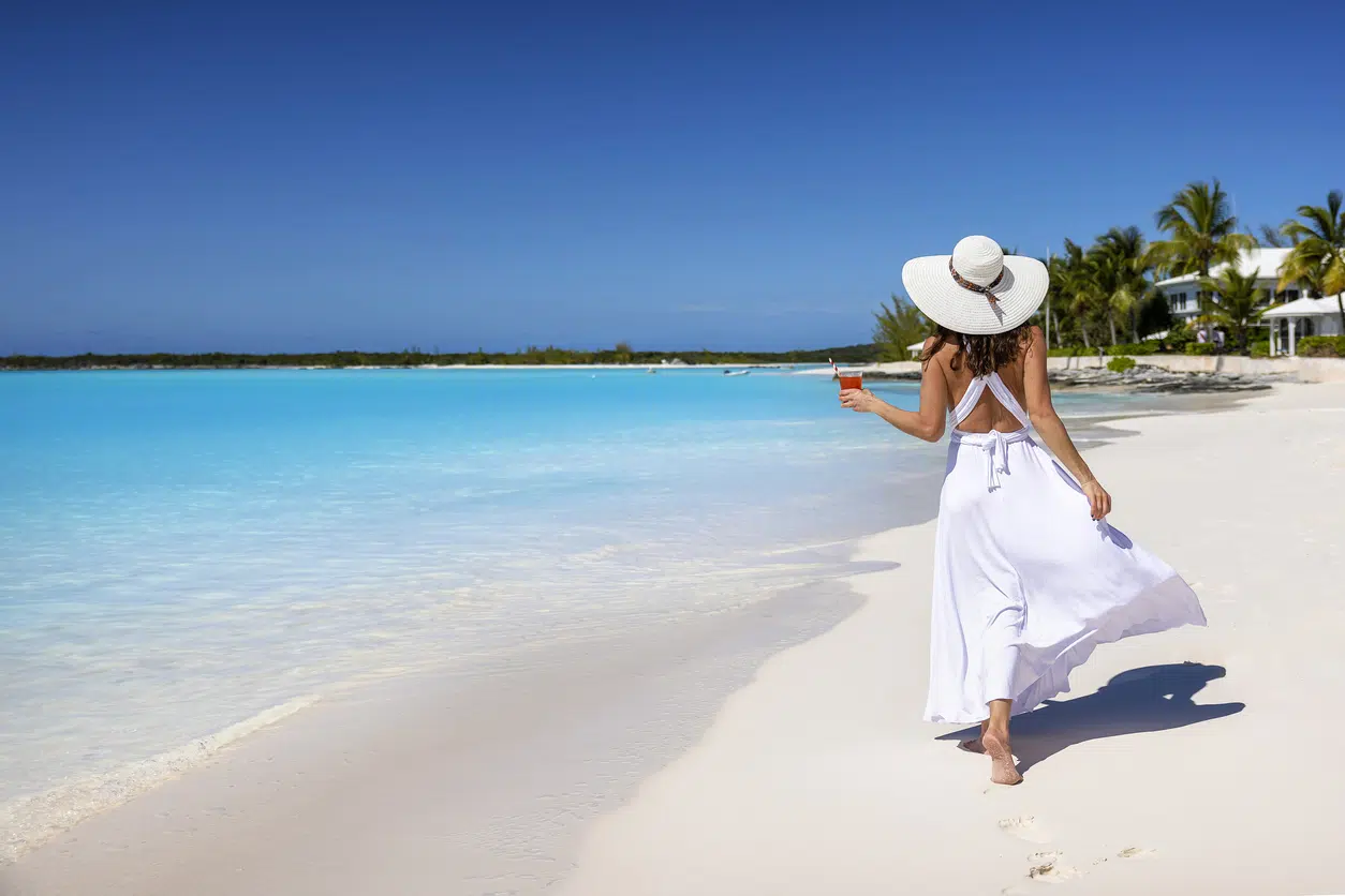 Beach dresses for mature women, white dress and hat
