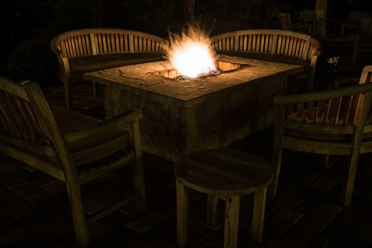 Built-in firepit
