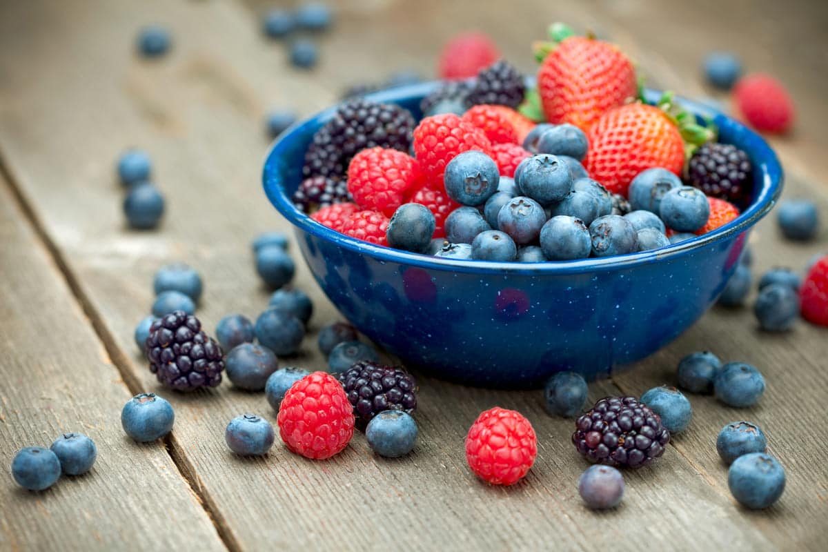 berries for anti-inflammatory smoothies